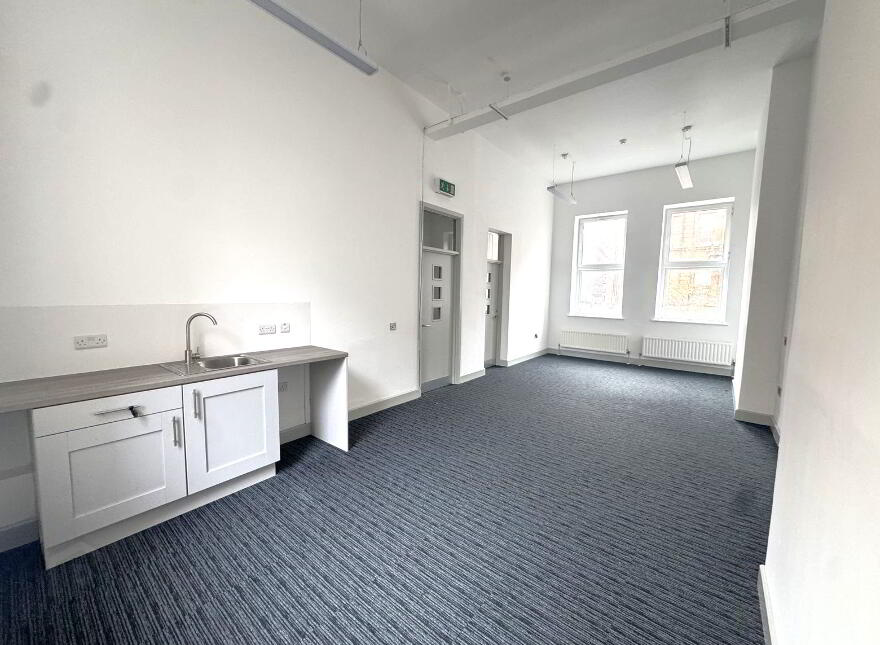 133 Royal Avenue, Belfast, BT1 1FG
