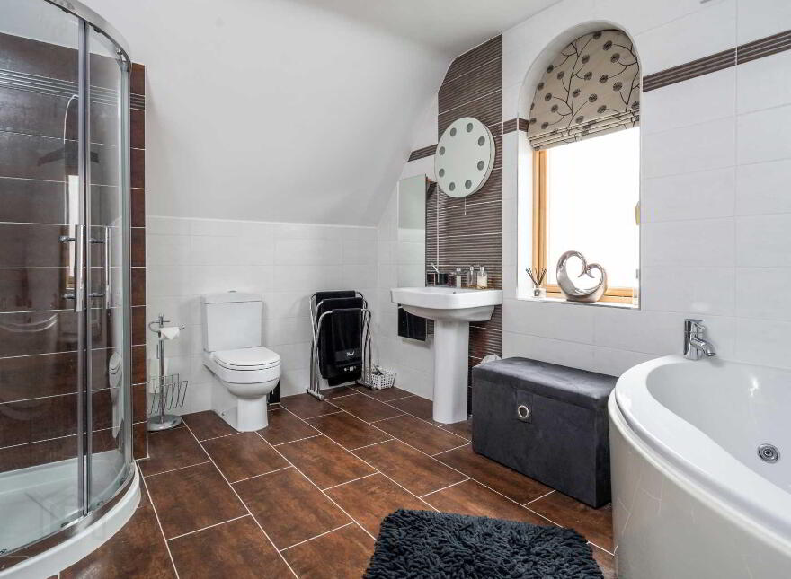 Loch View, Ballyargus, Redcastle, F93F4E7