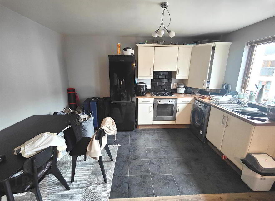 5b Heath Lodge Avenue, Belfast, BT13 3WH
