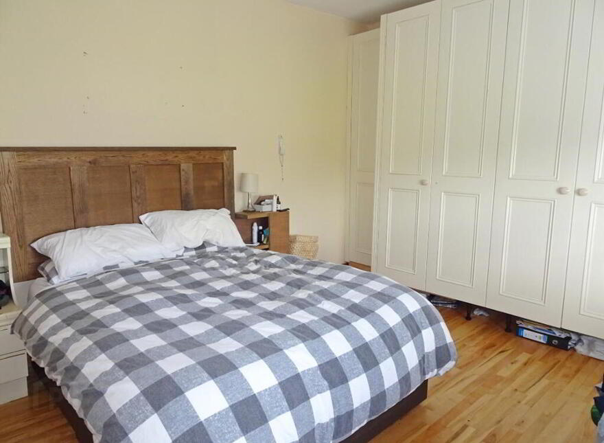 Traynors, 73 Main Street, Maguiresbridge, BT94 4RZ