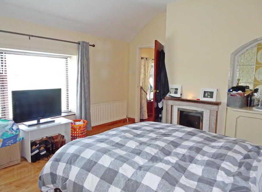 Traynors, 73 Main Street, Maguiresbridge, BT94 4RZ