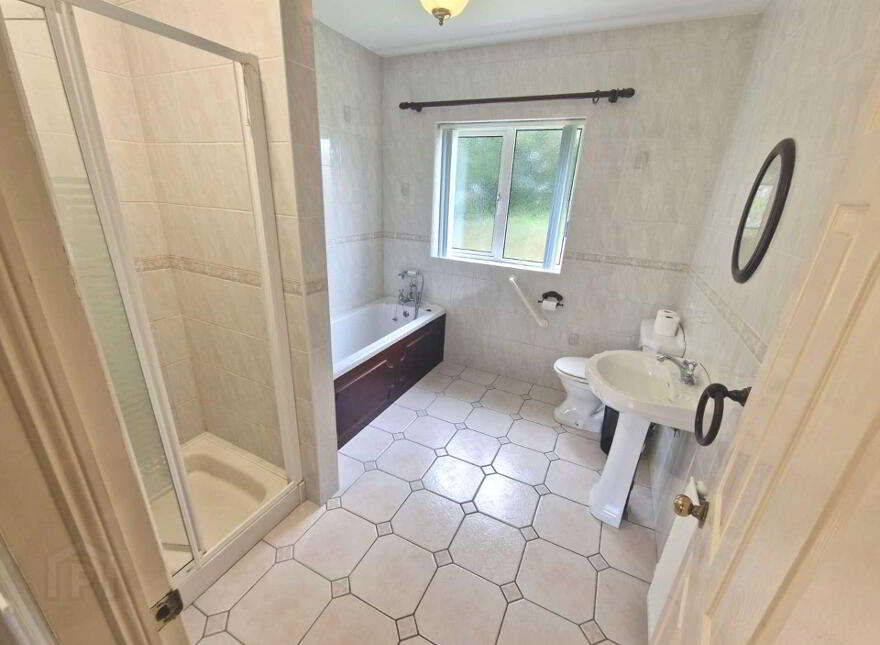 9 Cherryhill, Lisnaskea, Enniskillen, BT92 0LE