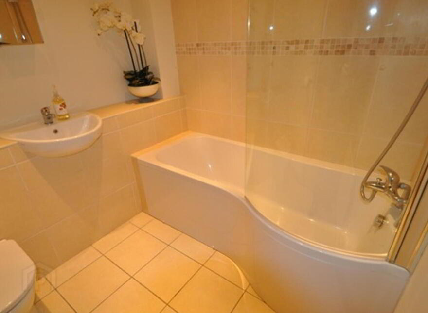 Apartment 14 HOLIDAY Peninsula Development, Portrush, BT56 8AB