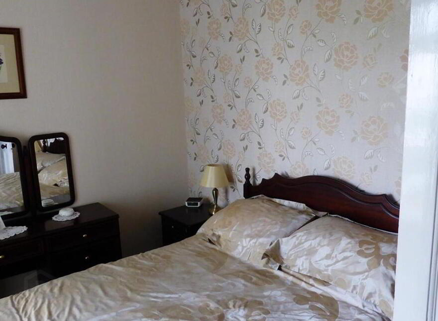 HOLIDAY, 4 Beaghville Drive, Portrush, BT56 8EF