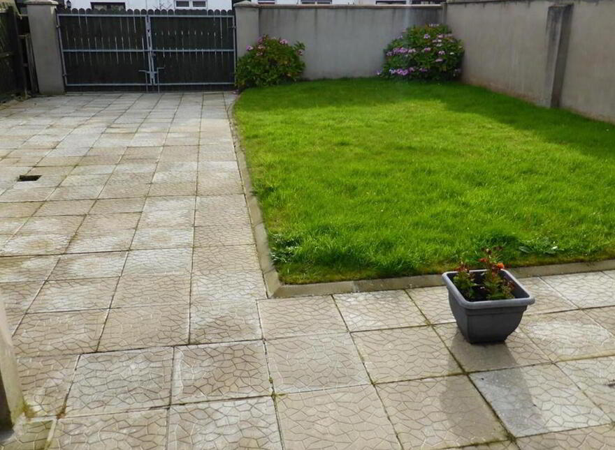 HOLIDAY, 4 Beaghville Drive, Portrush, BT56 8EF