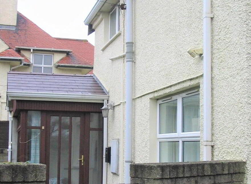 HOLIDAY, 5 Hopefield Avenue, Portrush, BT56 8HB