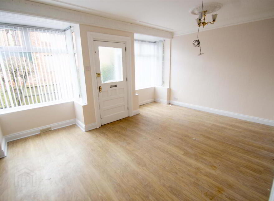 House And Apartment With Yard & Outbuildings, 78 Upper Dunmurry Lane, Belfast, BT17 0PS