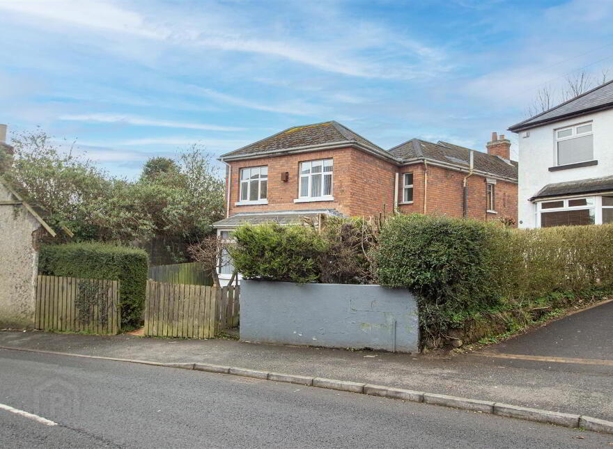 House And Apartment With Yard & Outbuildings, 78 Upper Dunmurry Lane, Belfast, BT17 0PS