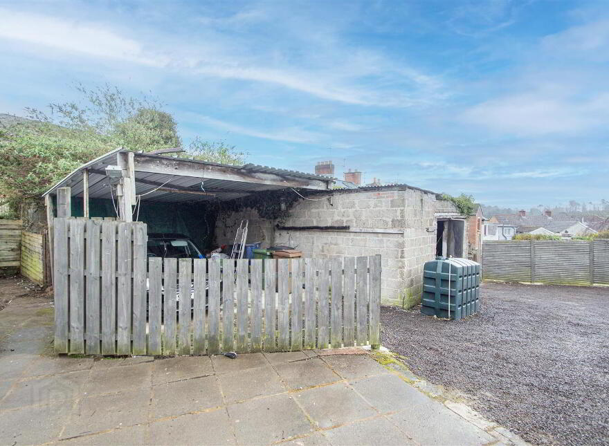 House And Apartment With Yard & Outbuildings, 78 Upper Dunmurry Lane, Belfast, BT17 0PS