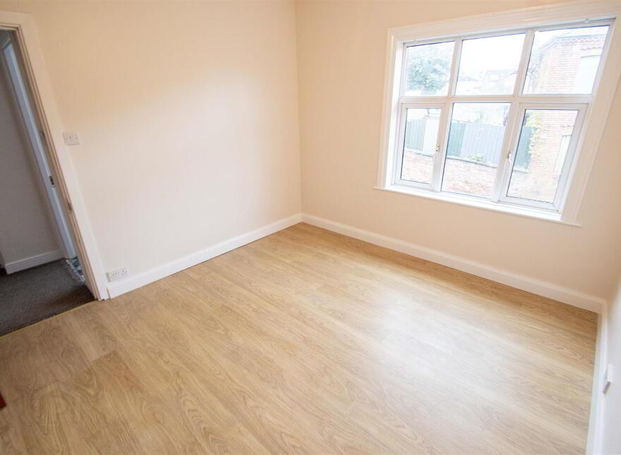 House And Apartment With Yard & Outbuildings, 78 Upper Dunmurry Lane, Belfast, BT17 0PS