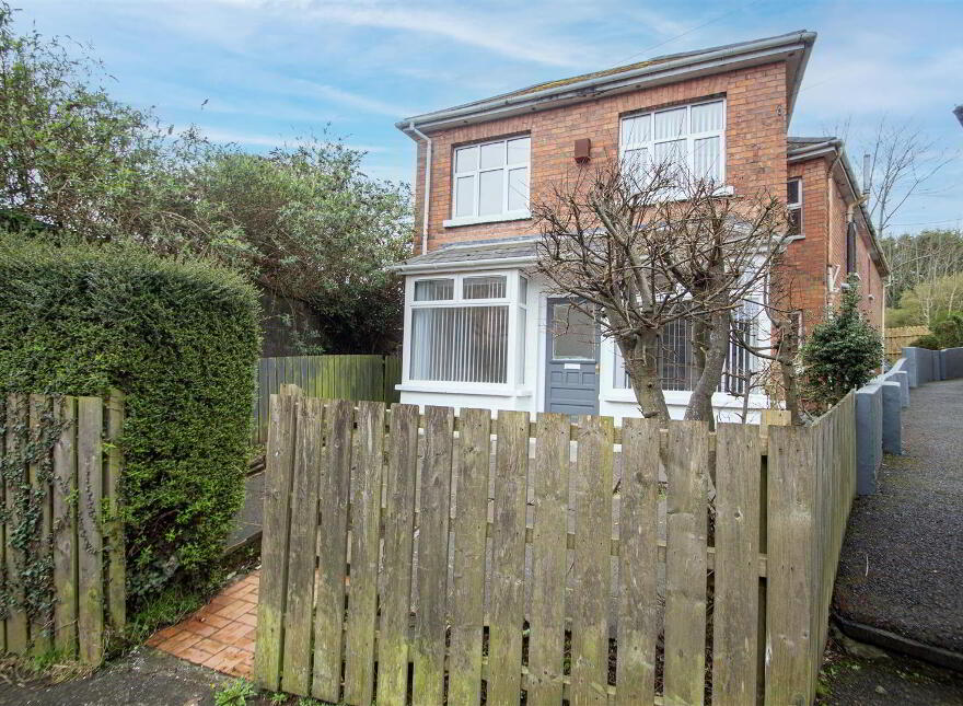 House And Apartment With Yard & Outbuildings, 78 Upper Dunmurry Lane, Belfast, BT17 0PS