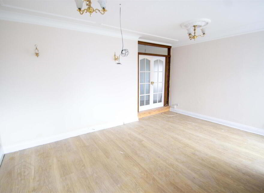 House And Apartment With Yard & Outbuildings, 78 Upper Dunmurry Lane, Belfast, BT17 0PS