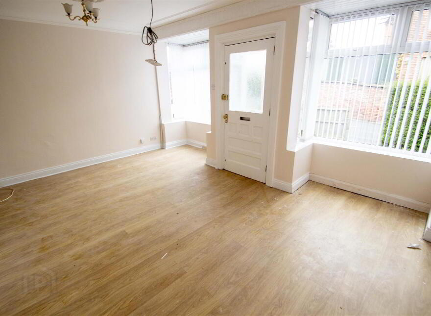 House And Apartment With Yard & Outbuildings, 78 Upper Dunmurry Lane, Belfast, BT17 0PS