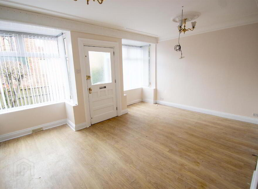 House And Apartment With Yard & Outbuildings, 78 Upper Dunmurry Lane, Belfast, BT17 0PS