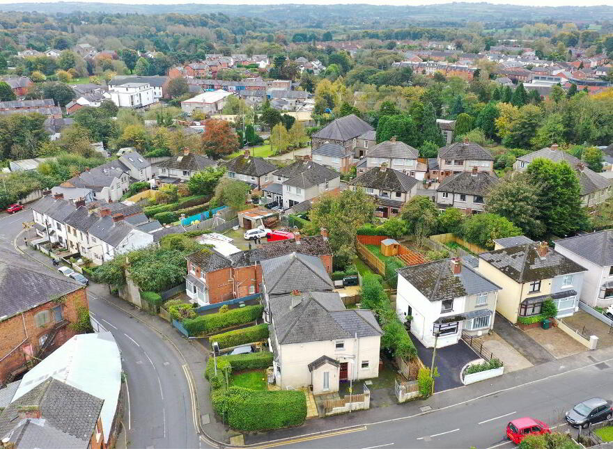 House And Apartment With Yard & Outbuildings, 78 Upper Dunmurry Lane, Belfast, BT17 0PS