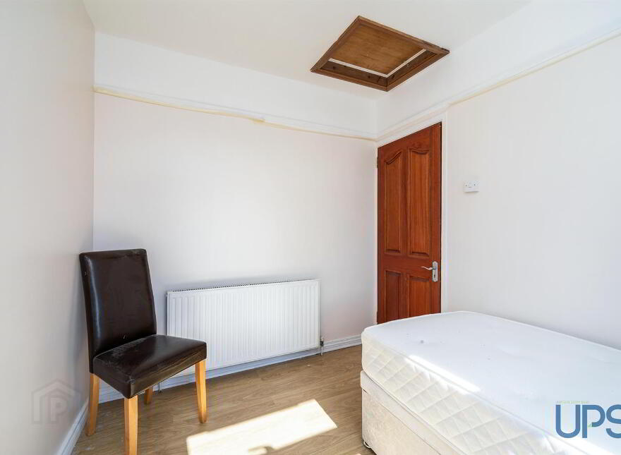 Detached House With Annex, 78 Upper Dunmurry Lane, Dunmurry, Belfast, BT17 0PS