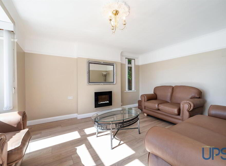 Detached House With Annex, 78 Upper Dunmurry Lane, Dunmurry, Belfast, BT17 0PS