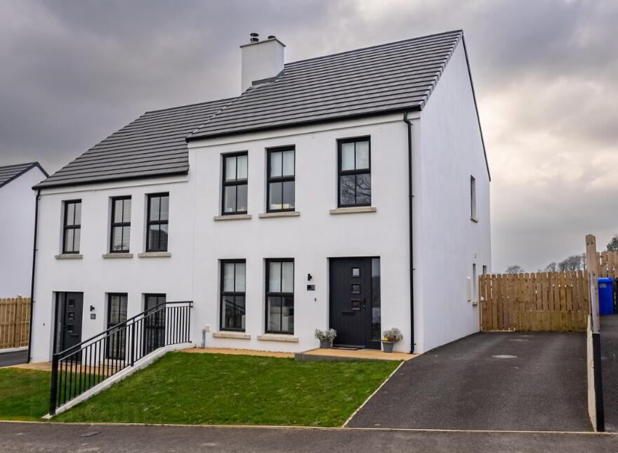 18 Cumber View, Claudy, Derry/Londonderry, BT47 4FG photo
