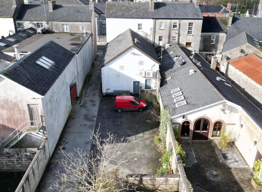 The Square, Roscommon, Roscommon Town, F42YE89