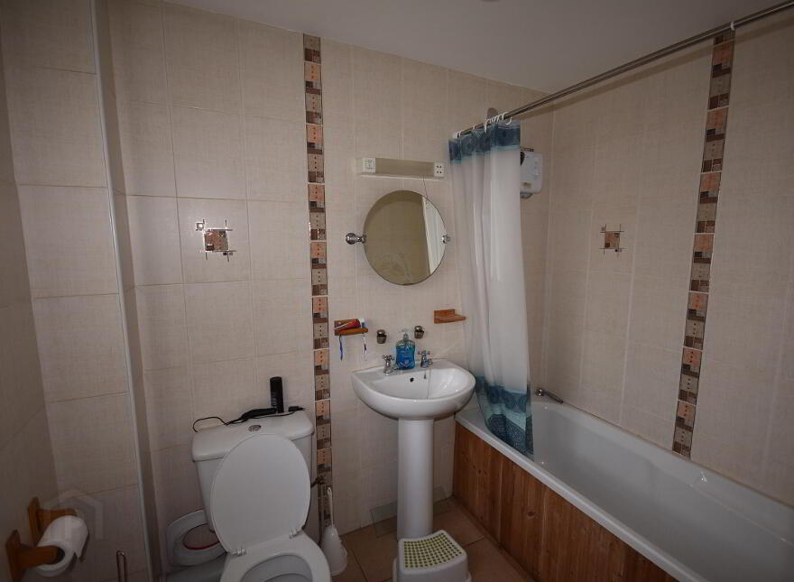2 Main Street, Carrigans, F93Y19D