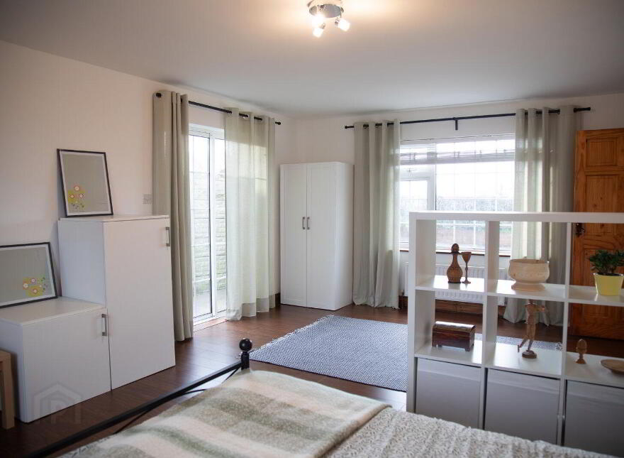 Bothar Ard House, Knockaderry, V42W293