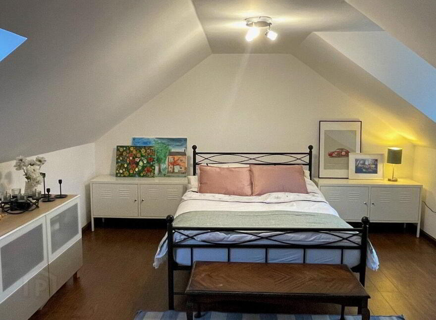 Bothar Ard House, Knockaderry, V42W293