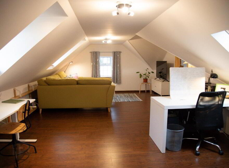 Bothar Ard House, Knockaderry, V42W293