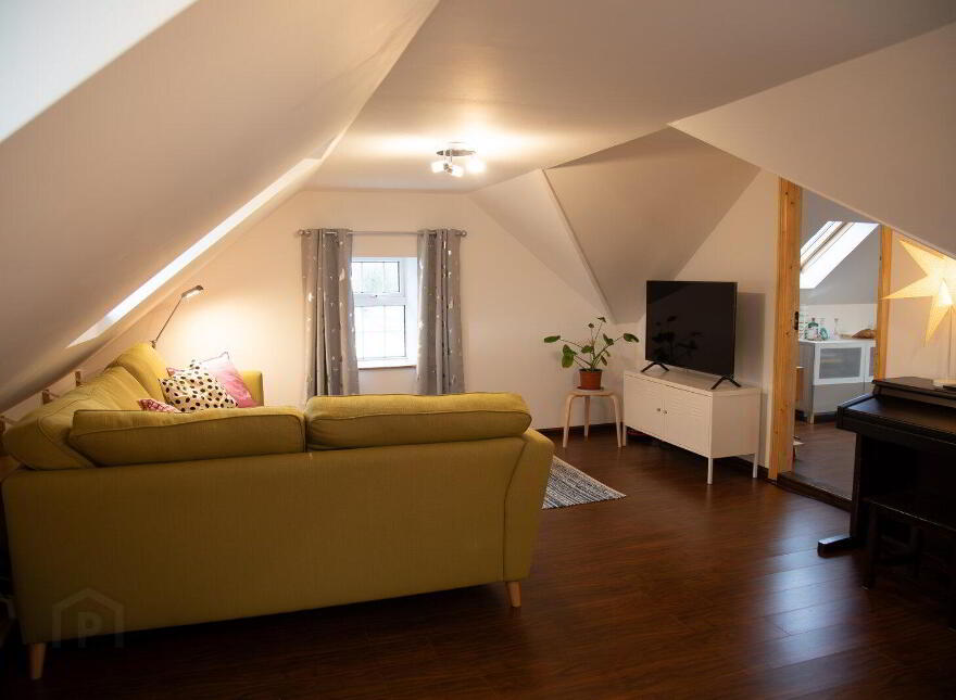 Bothar Ard House, Knockaderry, V42W293