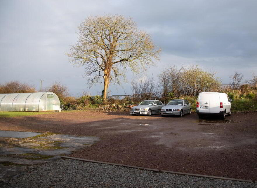 Bothar Ard House, Knockaderry, V42W293