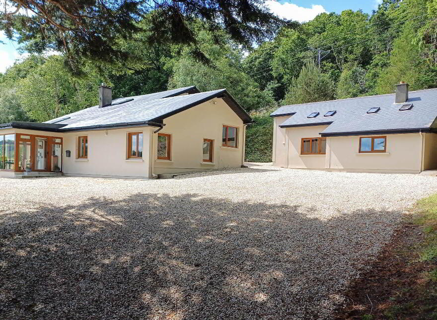 Teach Thall (plus Detached 2nd Building), Tomriland, County, Roundwood, A98N727 photo