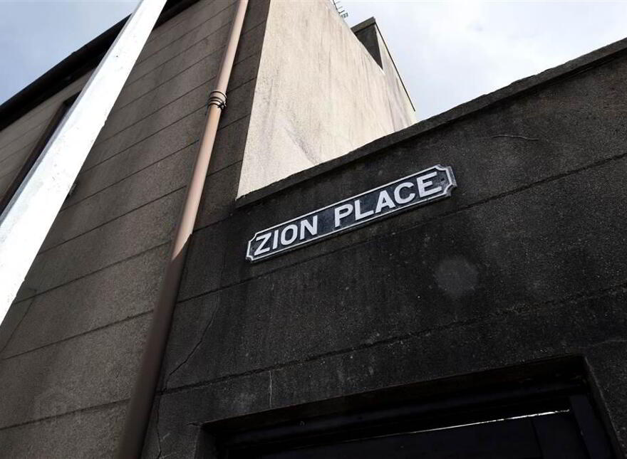 2 Zion Place, Newtownards, BT23 7ER