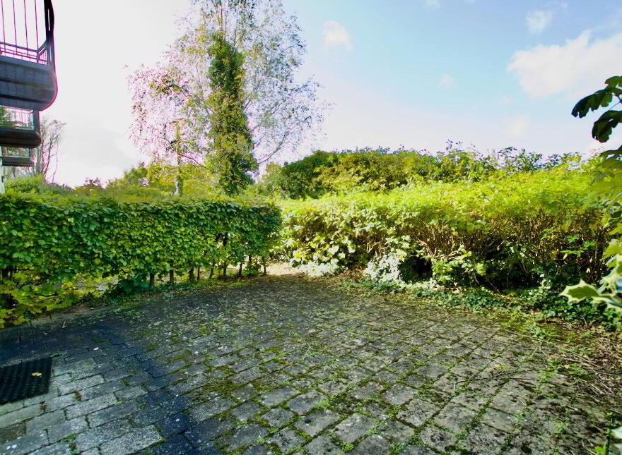 1 Clarissa, The Court Yard, Newtownforbes, N39TN08