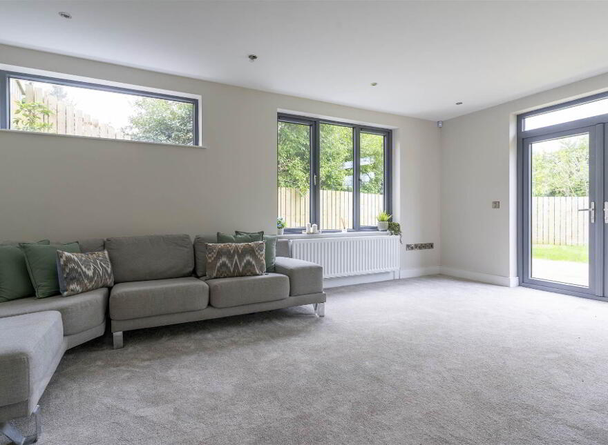 1 Culloden Wood, 170 Bangor Road, Cultra, Holywood, BT18 0EY