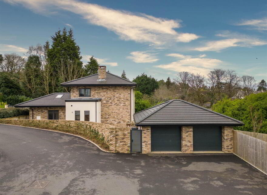 1 Culloden Wood, 170 Bangor Road, Cultra, Holywood, BT18 0EY