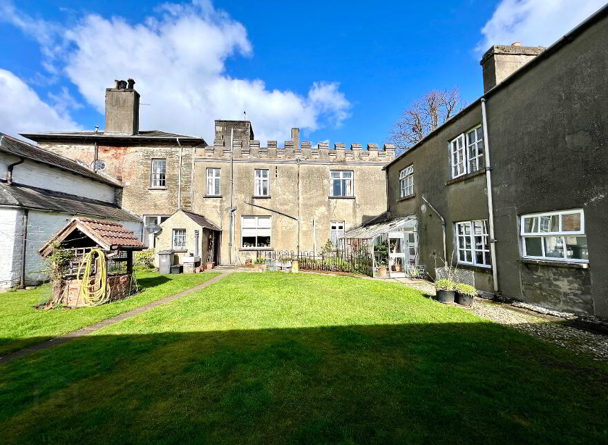 The Manor House, 15 Main Street, Eglinton, L'Derry, BT47 3AA