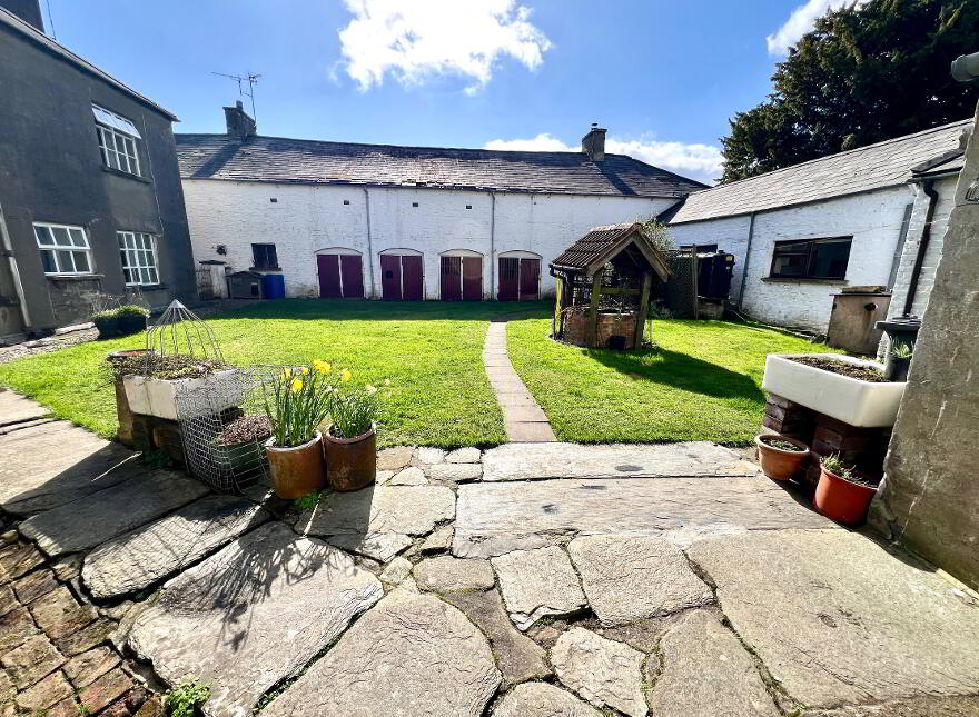 The Manor House, 15 Main Street, Eglinton, L'Derry, BT47 3AA