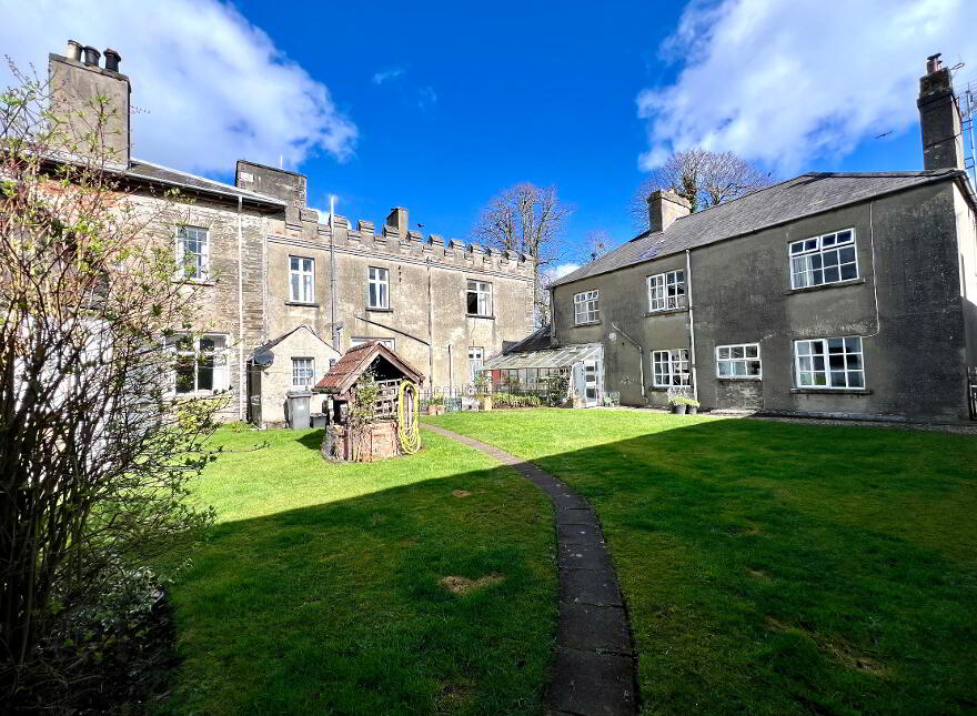 The Manor House, 15 Main Street, Eglinton, L'Derry, BT47 3AA