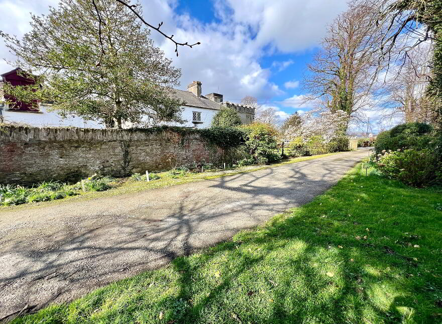The Manor House, 15 Main Street, Eglinton, L'Derry, BT47 3AA