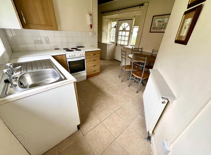 The Manor House, 15 Main Street, Eglinton, L'Derry, BT47 3AA