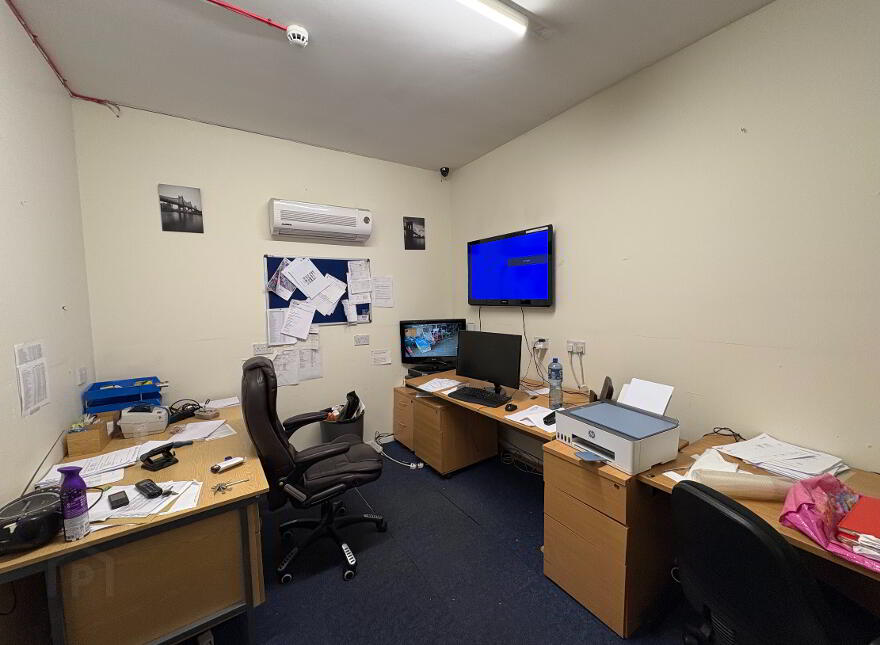 222 Shankill Road, Belfast, BT13 2BJ