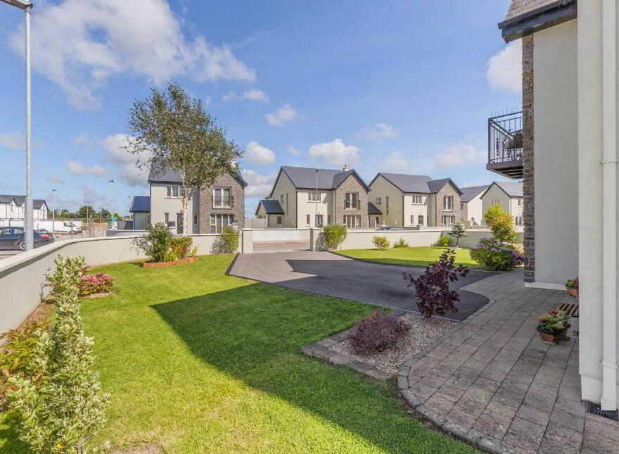 4 Pairc An Aonaigh, Bruach Abhainn, Mogeely, P25Y8W7