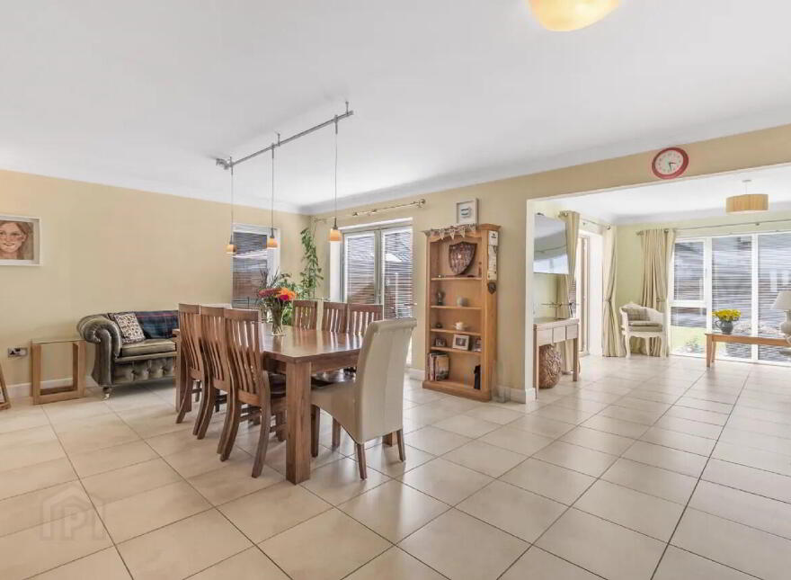 4 Pairc An Aonaigh, Bruach Abhainn, Mogeely, P25Y8W7