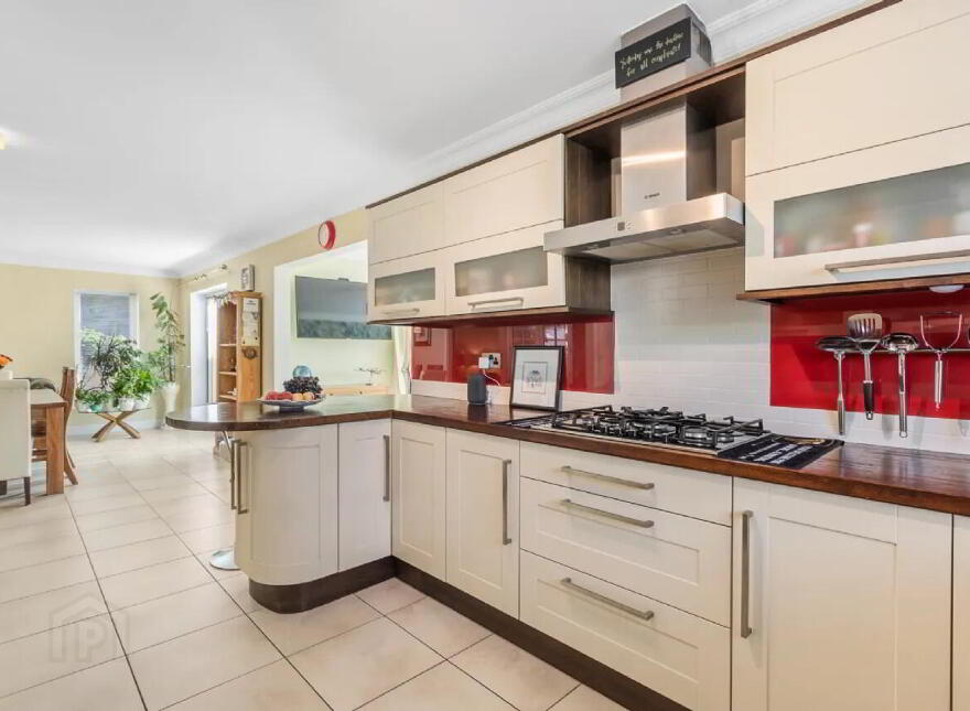 4 Pairc An Aonaigh, Bruach Abhainn, Mogeely, P25Y8W7
