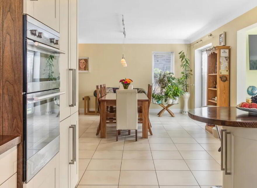 4 Pairc An Aonaigh, Bruach Abhainn, Mogeely, P25Y8W7