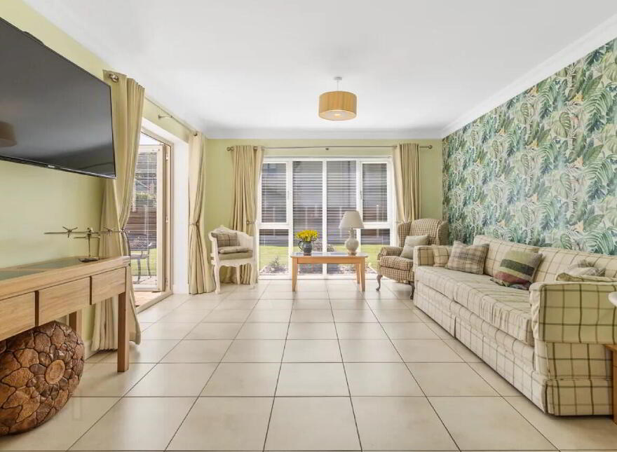 4 Pairc An Aonaigh, Bruach Abhainn, Mogeely, P25Y8W7