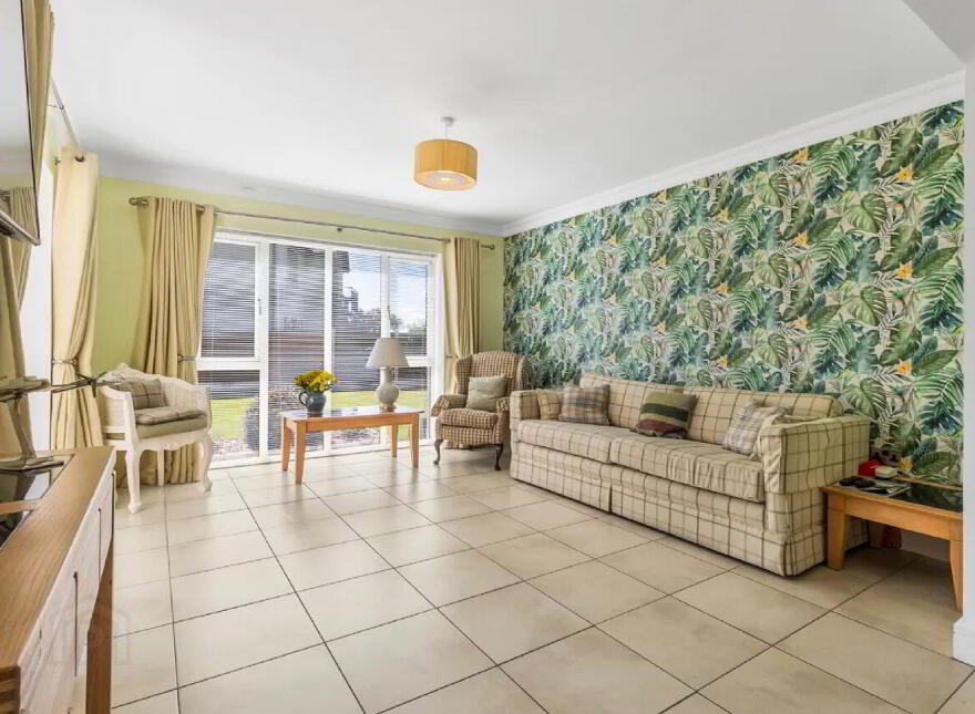 4 Pairc An Aonaigh, Bruach Abhainn, Mogeely, P25Y8W7