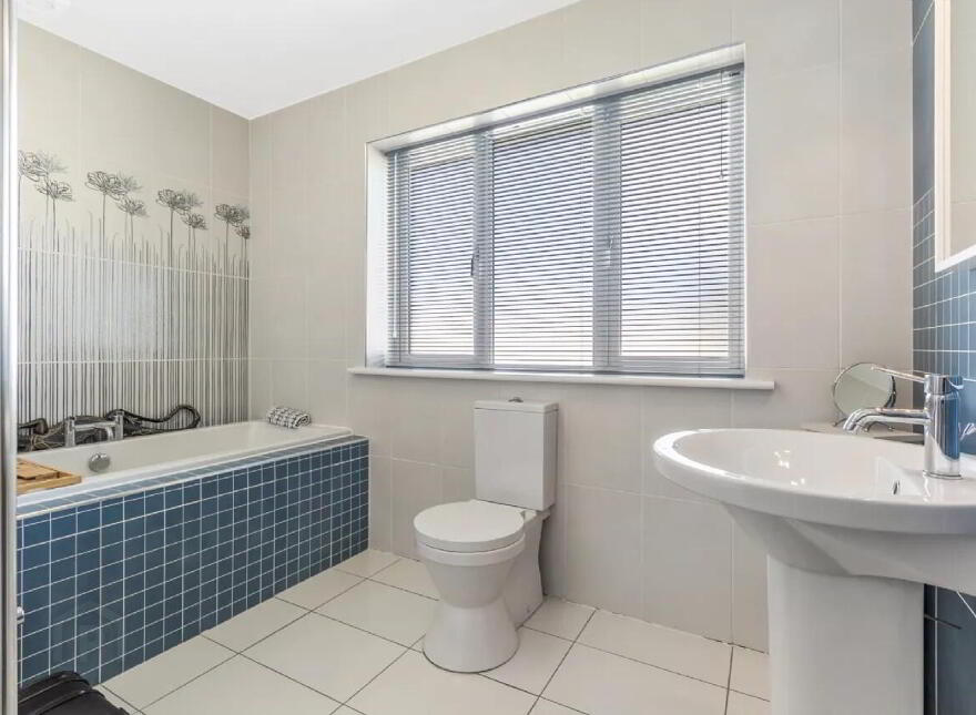 4 Pairc An Aonaigh, Bruach Abhainn, Mogeely, P25Y8W7