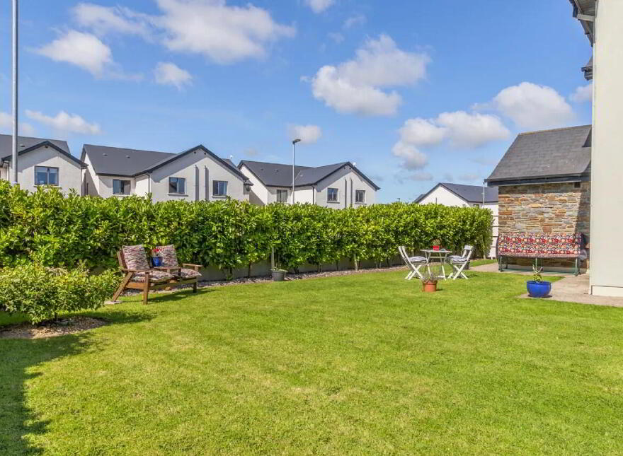 4 Pairc An Aonaigh, Bruach Abhainn, Mogeely, P25Y8W7