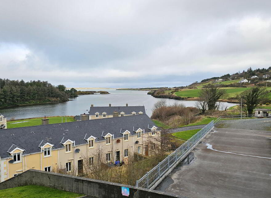 15 Cluain Dara, Gortahork, F92P2P0