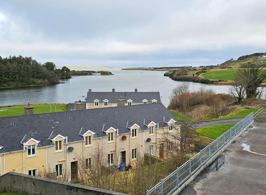 15 Cluain Dara, Gortahork, F92P2P0